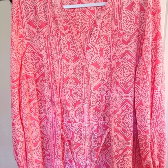 Terra & Sky Tops - Terra Sky Woman's Pink Floral/ Coral Blouse. SIZE 14 W